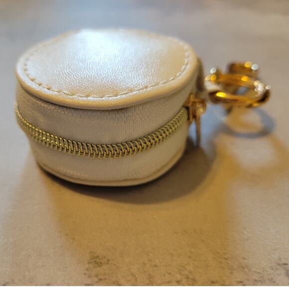 Jewelry Holder Keychain Purse Charm White - Picture 2 of 5